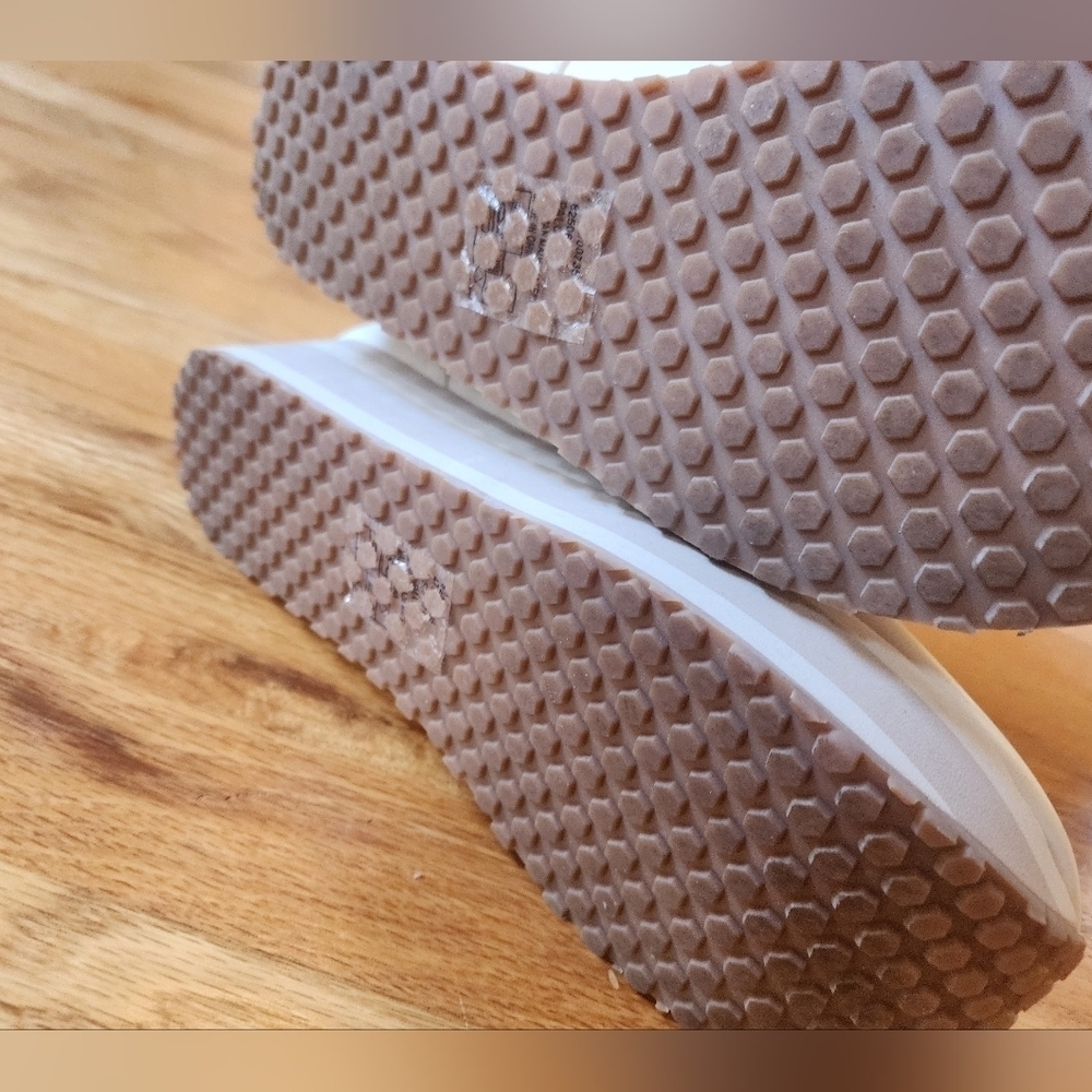Pierre Dumas platform casual sneakers cream chunky chain vegan leather size 8.5 - Picture 4 of 4